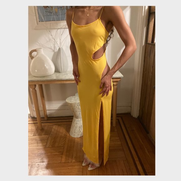 First Distraction The Label cut-out side midi dress with thigh slit in yellow - Picture 2 of 11